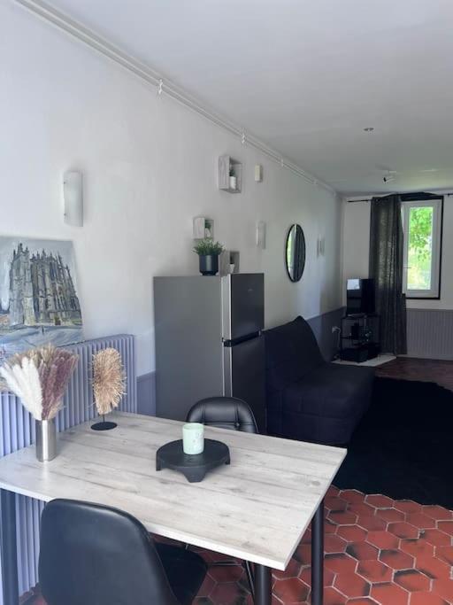 Studio Aux Abords Des Etangs Milly-sur-Therain Bagian luar foto